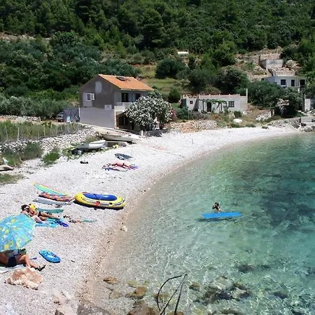 Mateo - By The Beach; Apartament Gdinj