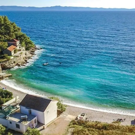 Apartament Mateo - By The Beach; Gdinj
